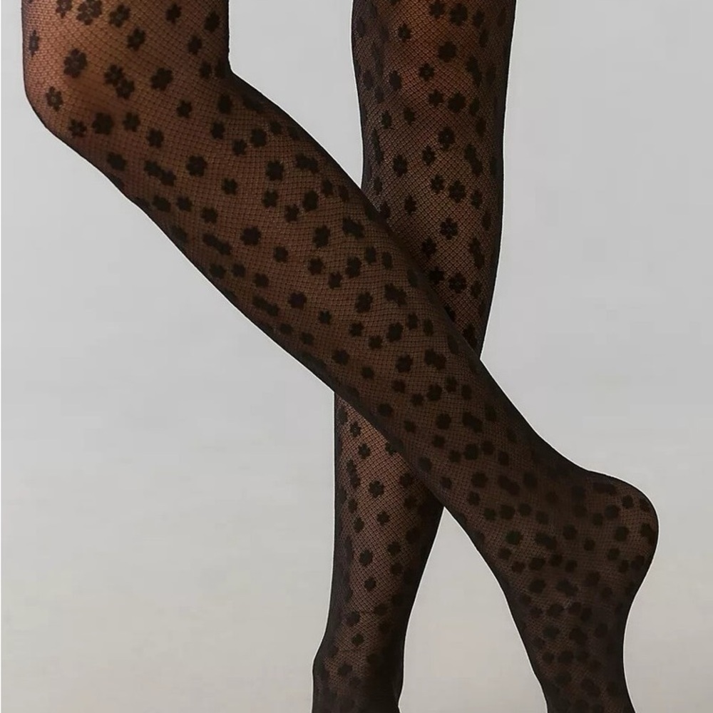 Anthropologie Black Daisy Tights Size Large